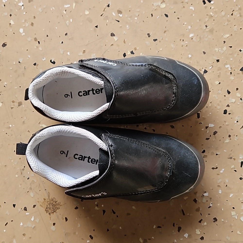 Toddler soccer cleats- size  9